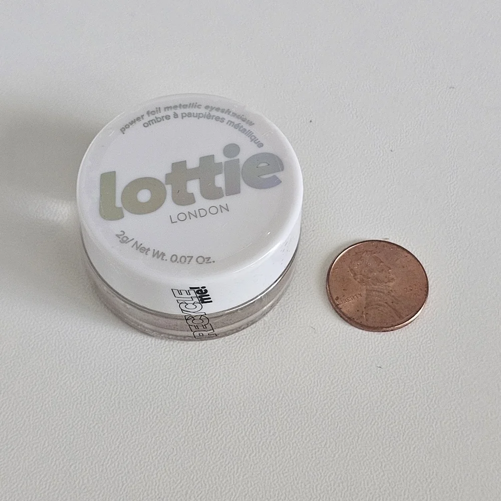 $3 ADD ON LOTTIE LONDON POWER FOIL METALLIC EYESHADOW